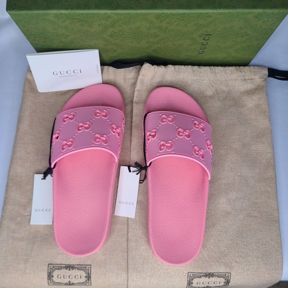 Gucci Shoes - New Gucci Women’s Rubber GG Slide Sandal Pink size 37